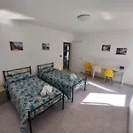 Casa Cavallaro Con Piscina Estiva, Parcheggio E Giardino