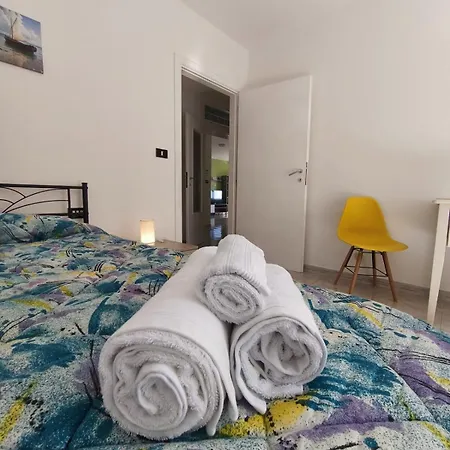 Casa Cavallaro Con Piscina Estiva, Parcheggio E Giardino Apartment Pescara