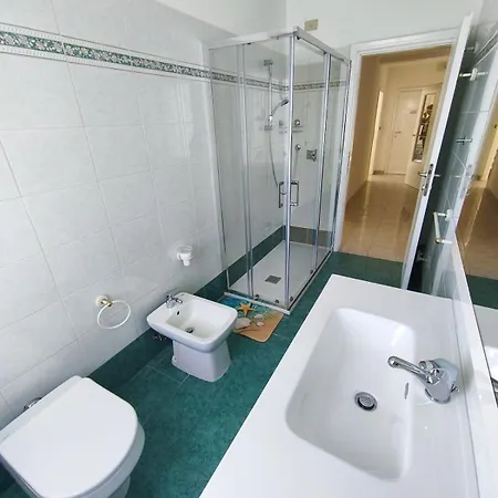 Casa Cavallaro Con Piscina Estiva, Parcheggio E Giardino Pescara
